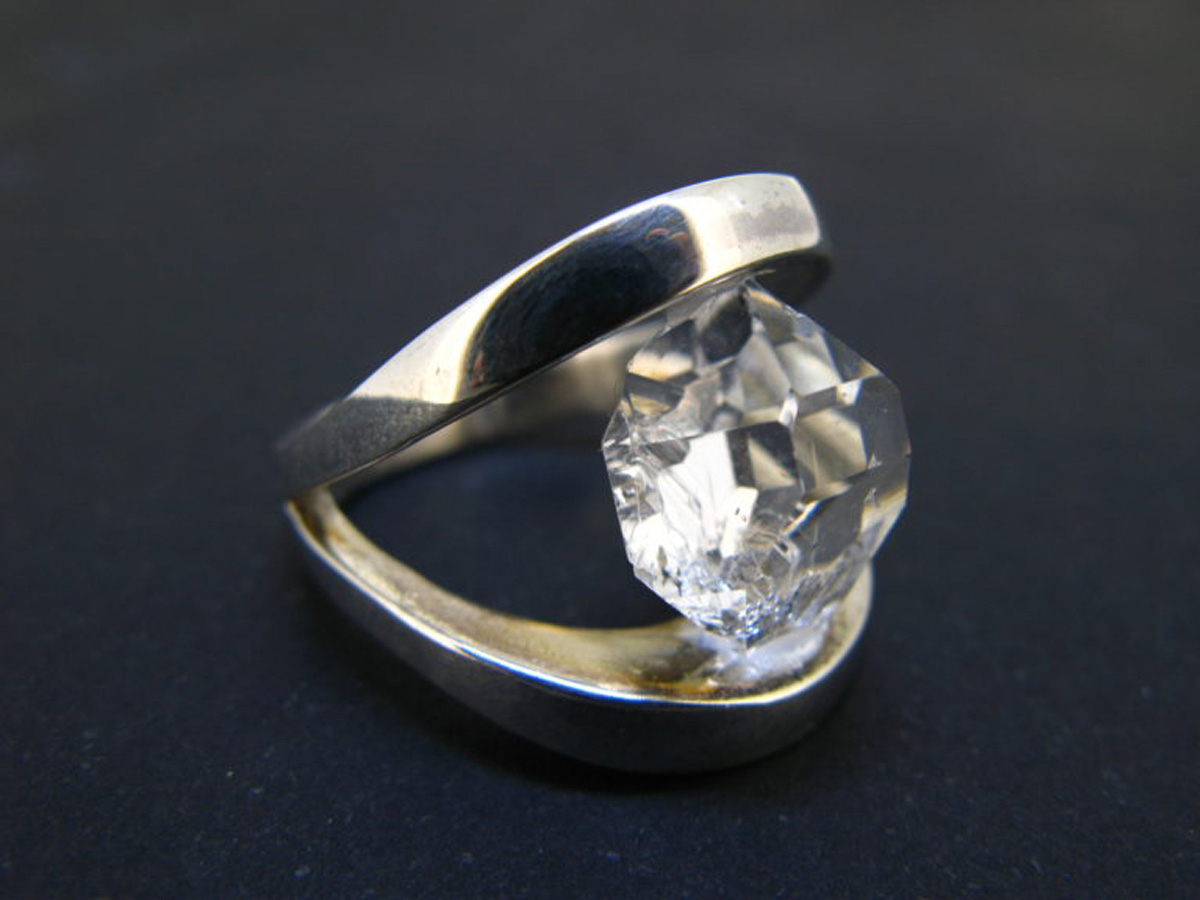 anillo de cuarzo diamante herkimer