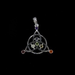 Colgante Trisqueta Celta con Minerales de los Chakras - Baño de Plata