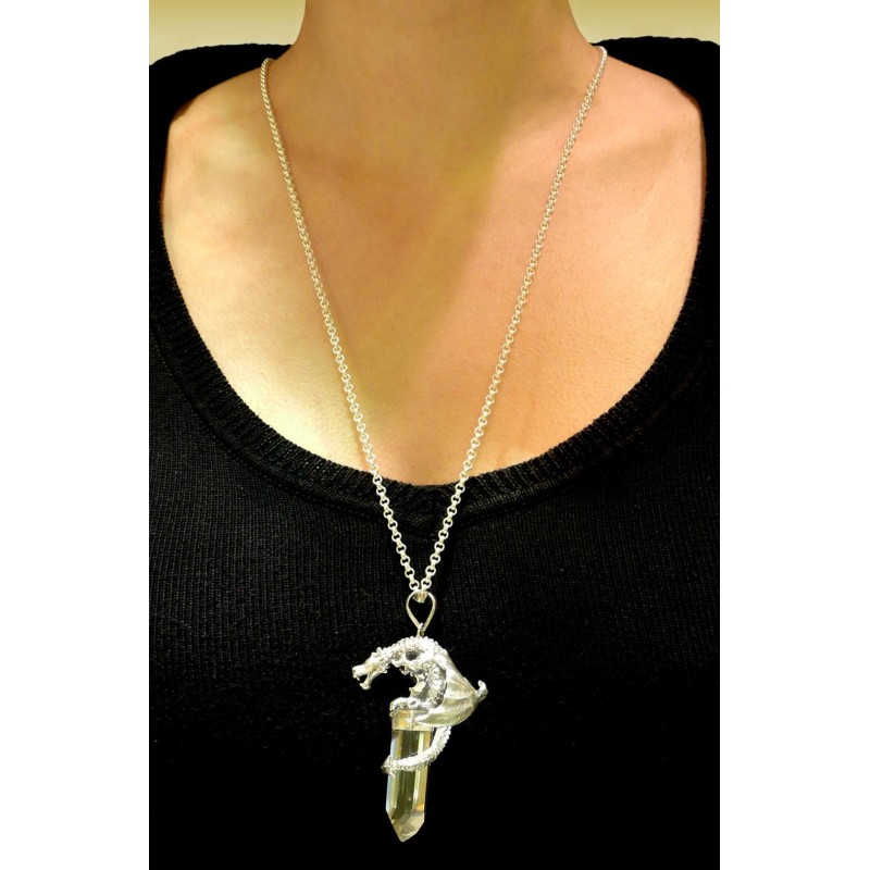 Colgante dragón en plata y cuarzo