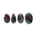 Cabochon di Rubino con Zoisite