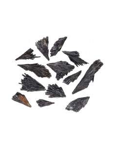 Cianite nera grezza 2