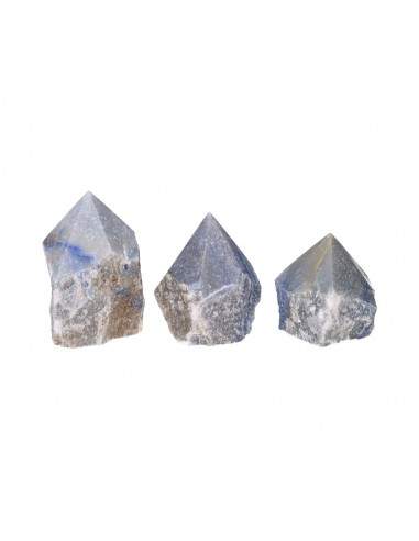 Pointes de quartz bleu semi-polies