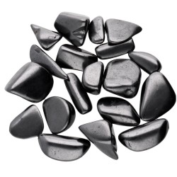 Pietre levigate di shungite brillanti 2 x 3 cm