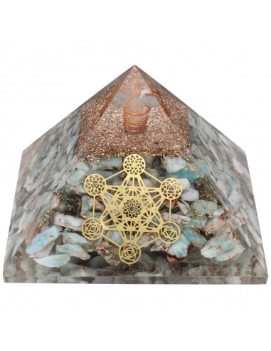 Piramide in orgonite di larimar in...