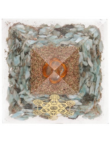 Piramide in orgonite di larimar in...
