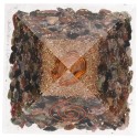 Pyramide de tourmaline bicolore en résine avec spirale 7x7cm