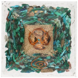 Piramide Orgonite di Crisocola e Malachite in Resina con Spirale 5x5cm
