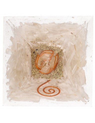 Pirámide Orgonita de Selenita en...