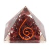 Pyramide de grenat en résine avec spirale 3x3cm