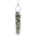 Emerald and Quartz Pendant in Resin: Elegance and Natural Energy