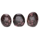 Formes de rhodonite polie