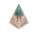 Pyramide en résine de quartz rose et d'orgonite avec arbre d'apatite