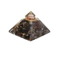 Pyramide d'Orgonite en Résine Saphir avec Spirale 5x5cm