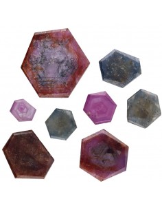 Safira multicolorida polida...