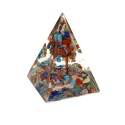Pyramide Orogonite Mélange de Minéraux en Résine avec Arbre 4x4cm