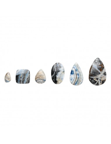 Cabochon di Scheelita Blu