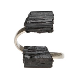Anello in Tormalina Grezza in Argento