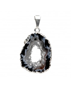 Petit pendentif en agate...