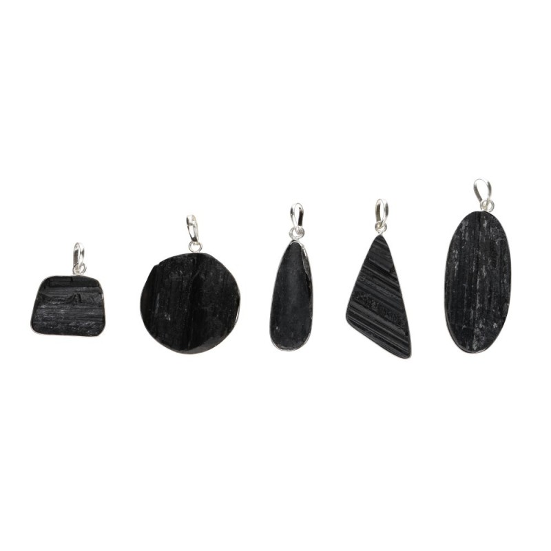 Pendente Cabochon di Tormalina Nera in Bagno d'Argento