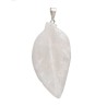 Pendentif feuille en quartz laiteux