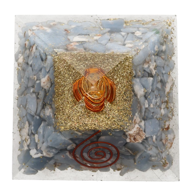 Piramide Orgonite di Angelite in Resina con Spirale 7x7cm