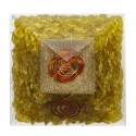 Pirámide de Orgonita de Cuarzo Teñido en Resina con Espiral 7x7