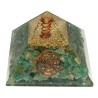 Pirámide de Jade Verde en Resina con Espiral 7x7