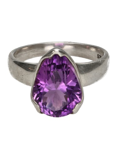 Anillo de Amatista en Plata de Ley...