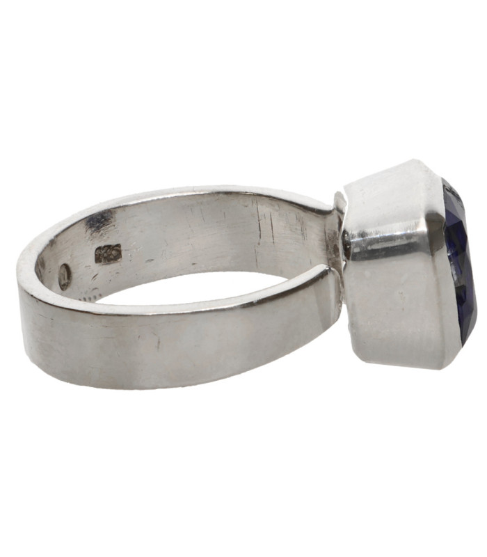 Anillo of Tanzanite in 925 Sterling Silver (66X)