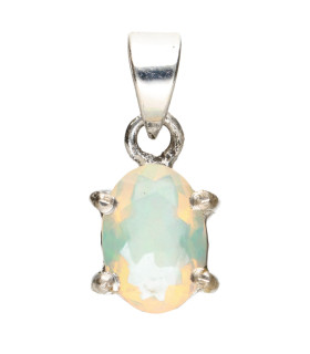 Pendentif en argent 925 avec opale à facettes