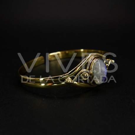 Bracelet of Bronze with cabochon Big Moonstone -114-
