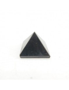 Pirâmide pequena de shungite polida 2,5x2,5cm 2
