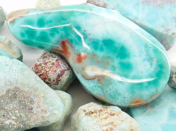 Larimar - 2 (Silicatos · Inosilicatos)
