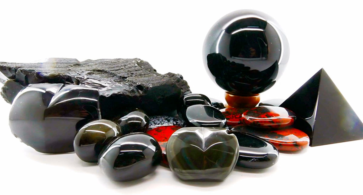 Obsidiana - 2 (Roca volcánica)