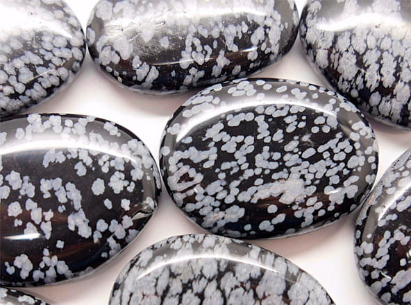 Obsidiana Nevada - 2 (Roca volcánica)